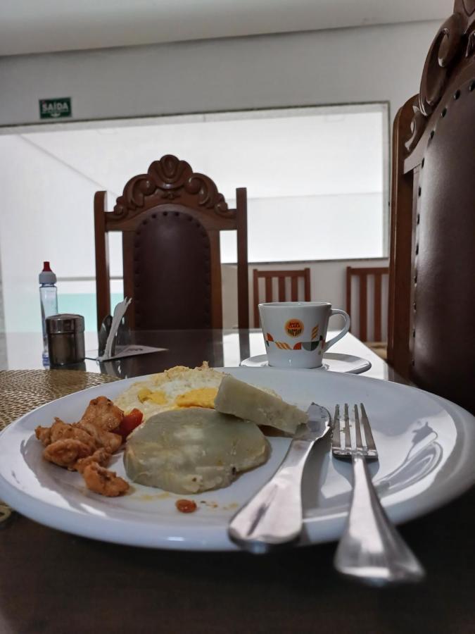 Bara's Hotel